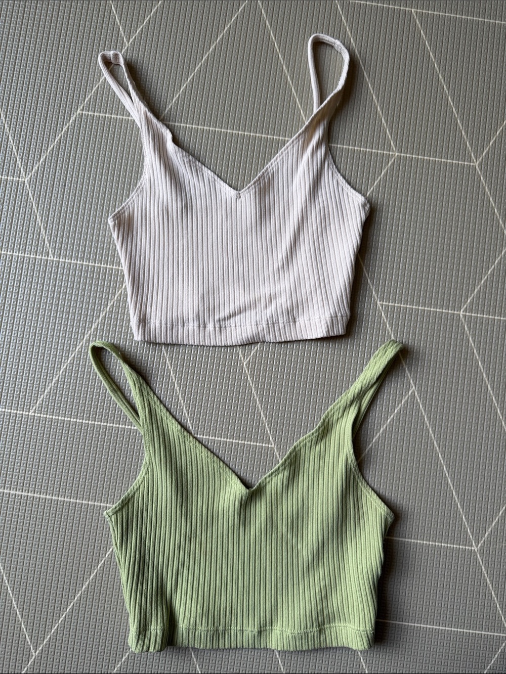 Bundle of 2 Reformation Ribbed V-Neck Crop Tank - White & Light Green